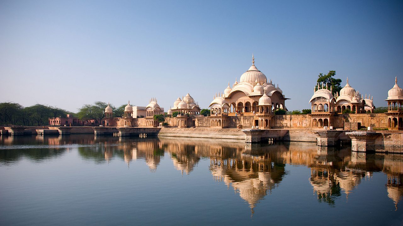 3N/4D Up (Mathura, Agra ) Tour